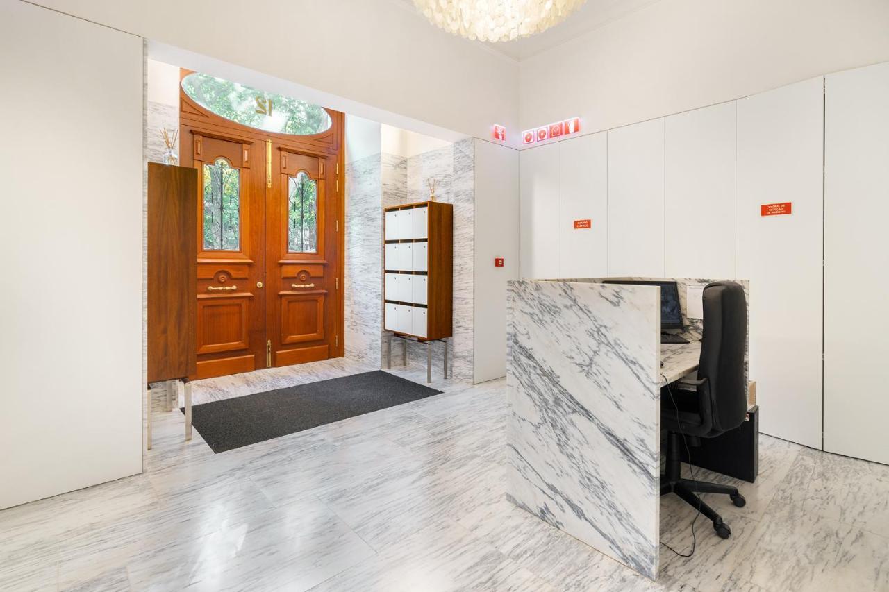Whome | Av. Da Liberdade Deluxe Apartment W/ S-Pool, Gym & Parking Lissabon Exterior foto